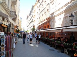 üzletek és éttermek a budapesti Váci utca
