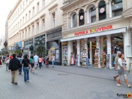 Üzletek: Paprika és ajándékbolt a Váci utcán