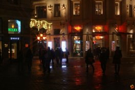 Vörösmarty tér este