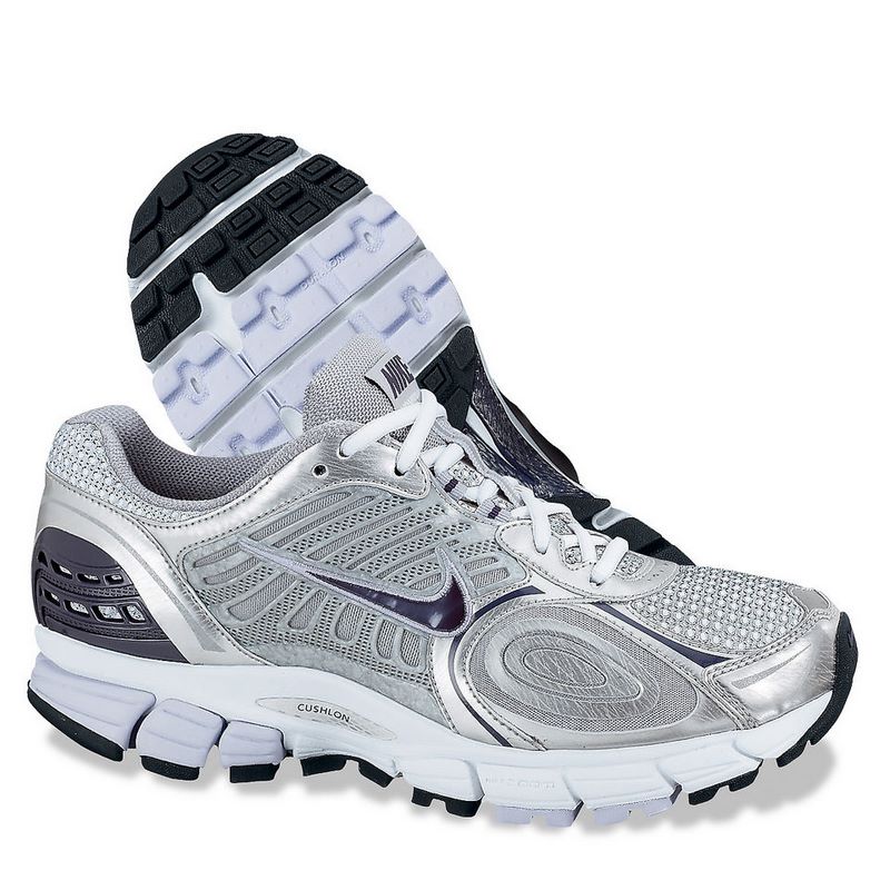 futócipők, Nike Women's Zoom Vomero+ 4 Running Shoe  párnázott futócipő szupináló futóknak