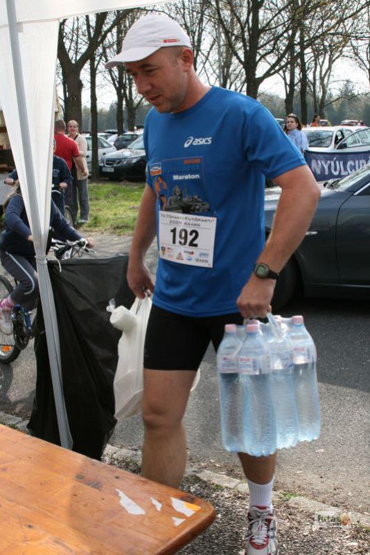 Tóparti Futóparti futáshoz készülve Reggel toparti_futoparti_futas_5533.jpg hoztam egy kis vizet!