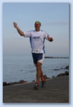 Balaton Maraton 1/3 marathon futás Siófok Bombay Zsolt, kereplővel