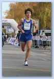 Balaton Maraton félmaraton futás Siófok félmaraton váltó 2. futó az élen, talajfogás átgördülés külső lábélen