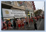 Fürdőruhás Mikulás Kocogás Rothschild Szupermarket NON-STOP Mikulás buli