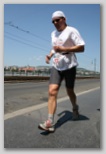 K&H Olimpiai Maraton és félmaraton váltó futás Budapest képek 2. fotók félmaraton futó