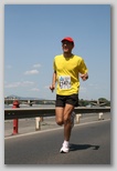 K&H Olimpiai Maraton és félmaraton váltó futás Budapest képek 4. fotók 2009 Béla, Jobbára Ártalmatlan futó