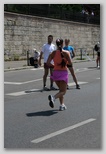 K&H Olimpiai Maraton és félmaraton váltó futás Budapest képek 4. fotók 2009 futás szoknyában