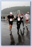 Budapest Maraton futás esőben Anikó