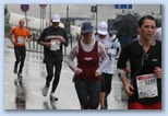 Budapest Maraton futás esőben Anita