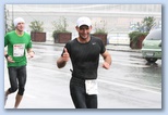 Budapest Maraton futás esőben Czikkely Zsolt