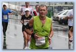 Budapest Maraton futás esőben Kőrösi Zsolt