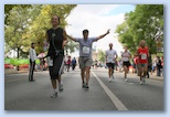 Nike Félmaraton budapesti futóverseny célja a Városligetben Nagy Csilla, Bassola Bálint