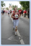 Nike Félmaraton budapesti futóverseny célja a Városligetben Dobos Emőke Erzsébet félmaraton teljesítő