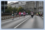 Nike Félmaraton futás Budapest futók a budapesti Nyugati felüljárón
