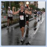 Run Budapest Marathon in Hungary Hillwaad Dovic, GBR 	Running Buddies Aylesbury