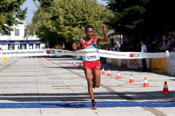 Mr. Félmarathon utcahosszal győzött a félmaratoni világbajnokságon