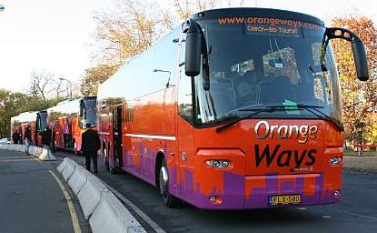 Orangeways busz Budapest Népliget