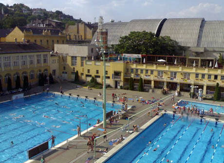Császár-Komjádi Uszoda outdoor swimming pools Budapest
