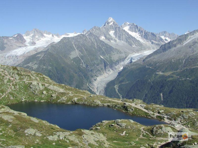 Ultra Trail du Mont-Blanc ultra_trail_du_mont_blanc_20282.jpg ultra_trail_du_mont_blanc_20282.jpg