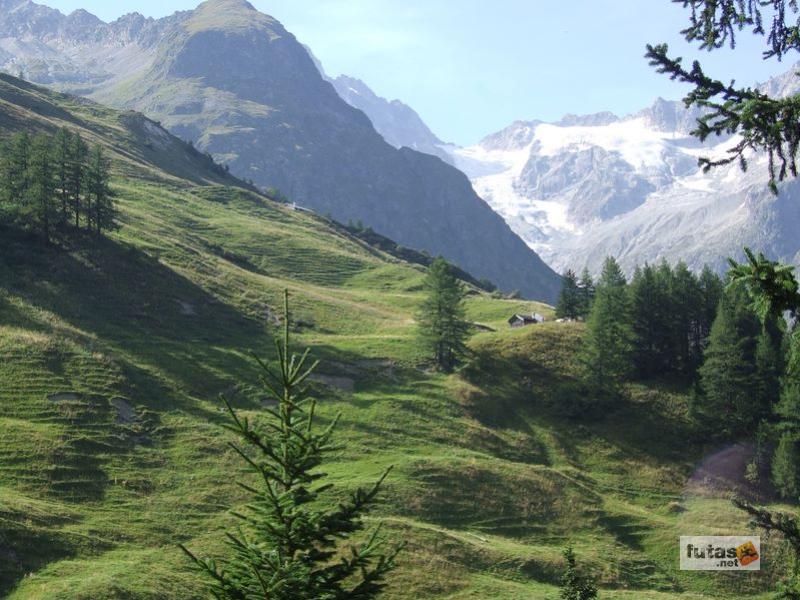 Ultra Trail du Mont-Blanc ultra_trail_du_mont_blanc_2260.jpg ultra_trail_du_mont_blanc_2260.jpg