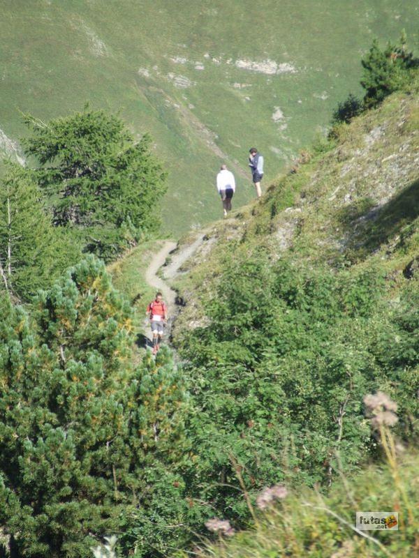 Ultra Trail du Mont-Blanc ultra_trail_du_mont_blanc_2357.jpg ultra_trail_du_mont_blanc_2357.jpg