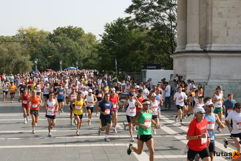 Nike Budapest Half Marathon budapest_nike_half_marathon_7806.jpg Running Nike Budapest Half Marathon, budapest_nike_half_marathon_7806.jpg, Running