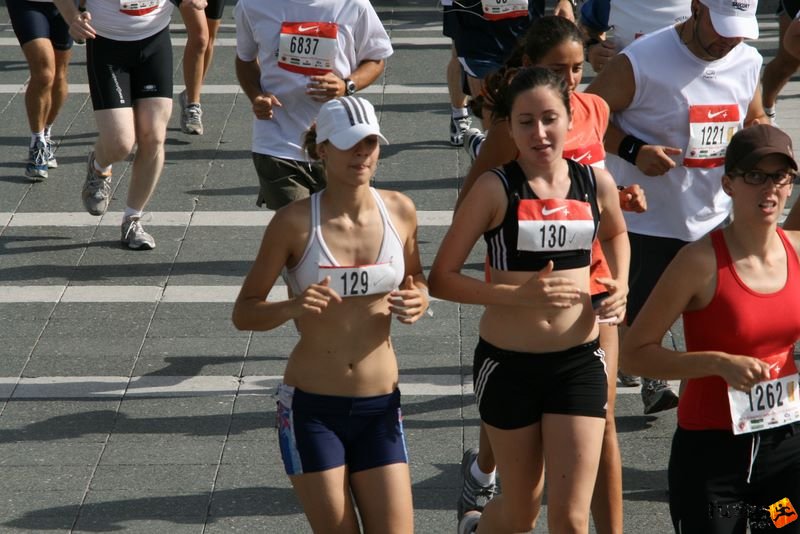 Nike Budapest Half Marathon budapest_nike_half_marathon_7829.jpg Császár Nóra and Csőke Enikő Nike Budapest Half Marathon, budapest_nike_half_marathon_7829.jpg, Császár Nóra and Csőke Enikő