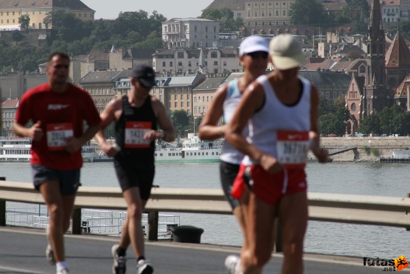 Nike Budapest Half Marathon budapest_nike_half_marathon_7883.jpg Duna, Danube Nike Budapest Half Marathon, budapest_nike_half_marathon_7883.jpg, Duna, Danube