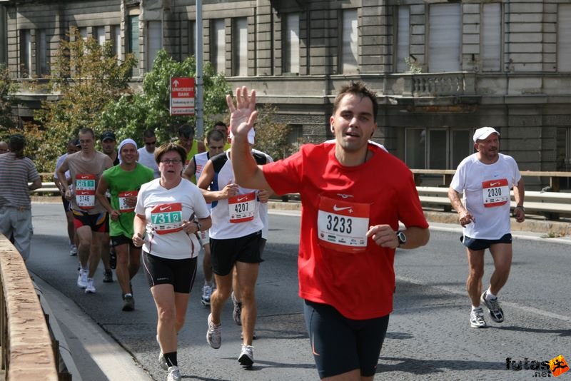 Nike Budapest Half Marathon budapest_nike_half_marathon_8046.jpg Nagy József Nike Budapest Half Marathon, budapest_nike_half_marathon_8046.jpg, Nagy József