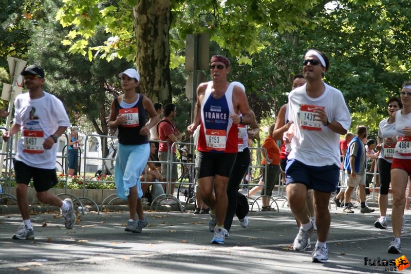 Nike Budapest Half Marathon budapest_nike_half_marathon_8210.jpg Pourchier Claude, France Nike Budapest Half Marathon, budapest_nike_half_marathon_8210.jpg, Pourchier Claude, France