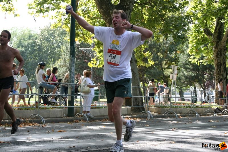 Nike Budapest Half Marathon budapest_nike_half_marathon_8285.jpg Barcza Bálint Nike Budapest Half Marathon, budapest_nike_half_marathon_8285.jpg, Barcza Bálint