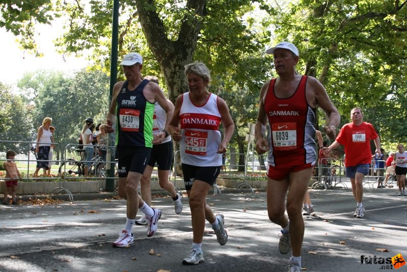 Nike Budapest Half Marathon budapest_nike_half_marathon_8294.jpg Flindt Leon Nike Budapest Half Marathon, budapest_nike_half_marathon_8294.jpg, Flindt Leon