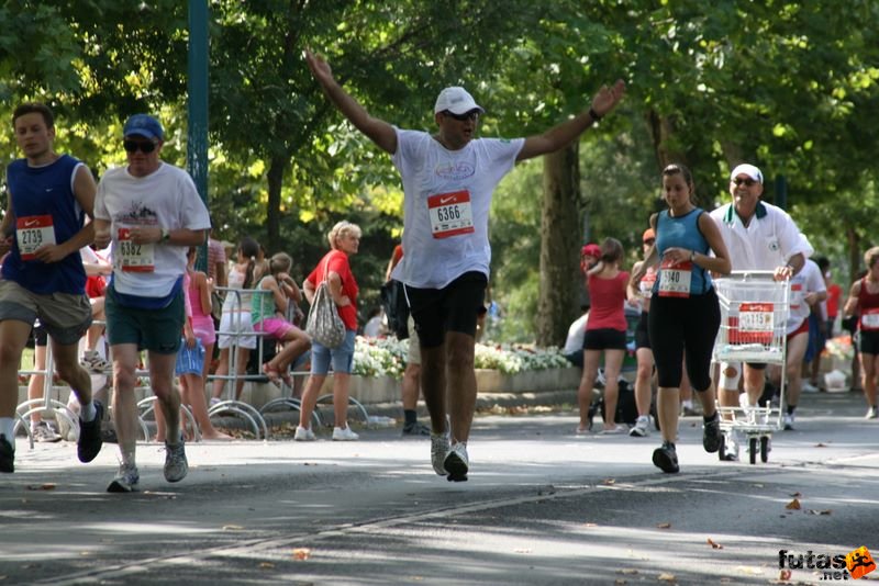 Nike Budapest Half Marathon budapest_nike_half_marathon_8299.jpg Kalmus Jorge Nike Budapest Half Marathon, budapest_nike_half_marathon_8299.jpg, Kalmus Jorge
