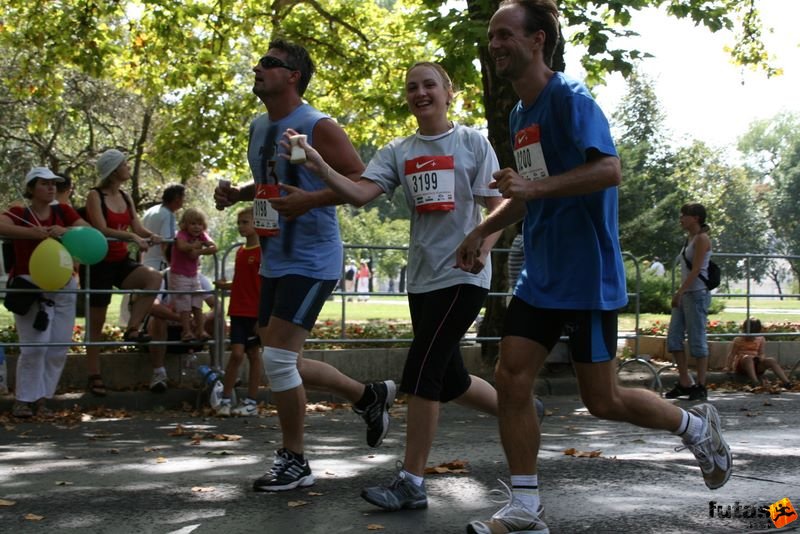 Nike Budapest Half Marathon budapest_nike_half_marathon_8332.jpg Bertalan Tünde Nike Budapest Half Marathon, budapest_nike_half_marathon_8332.jpg, Bertalan Tünde