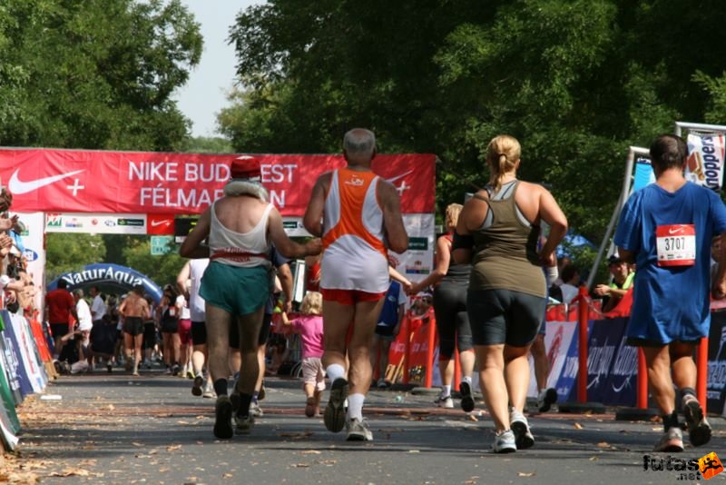 Nike Budapest Half Marathon budapest_nike_half_marathon_8357.jpg budapest_nike_half_marathon_8357.jpg Nike Budapest Half Marathon, budapest_nike_half_marathon_8357.jpg, budapest_nike_half_marathon_8357.jpg