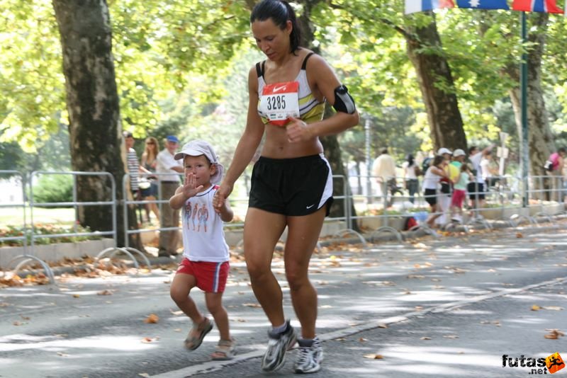 Nike Budapest Half Marathon budapest_nike_half_marathon_8361.jpg Ferdinándy Krisztina Nike Budapest Half Marathon, budapest_nike_half_marathon_8361.jpg, Ferdinándy Krisztina