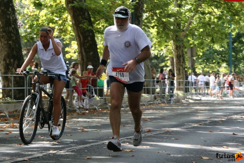 Nike Budapest Half Marathon budapest_nike_half_marathon_8381.jpg Csorba Simon László Nike Budapest Half Marathon, budapest_nike_half_marathon_8381.jpg, Csorba Simon László