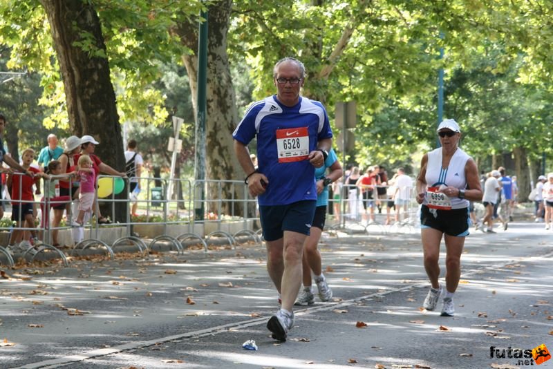 Nike Budapest Half Marathon budapest_nike_half_marathon_8401.jpg Dueck Alvin, Canada Nike Budapest Half Marathon, budapest_nike_half_marathon_8401.jpg, Dueck Alvin, Canada