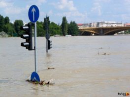 A Duna magas vízállása áradas és árvíz Budapesten