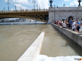 A Duna magas vízállása áradas és árvíz Budapesten