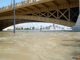 A Duna magas vízállása áradas és árvíz Budapesten