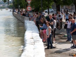 A Duna magas vízállása áradas és árvíz Budapesten