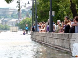 A Duna magas vízállása áradas és árvíz Budapesten