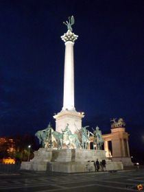 Budapest Millenniumi emlékmű a Hősök terén