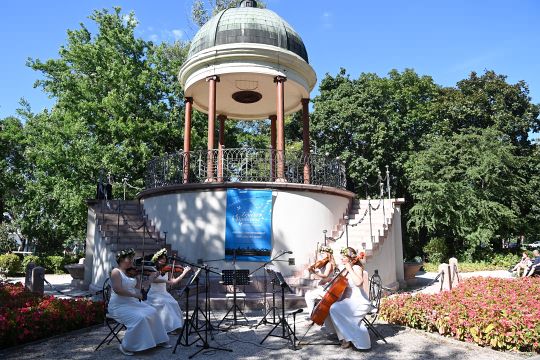 A Capriccio Vonósnégyes ad koncertet a Zenélő Budapest rendezvénysorozat keretében a Margitszigeti Zenélő Kútnál