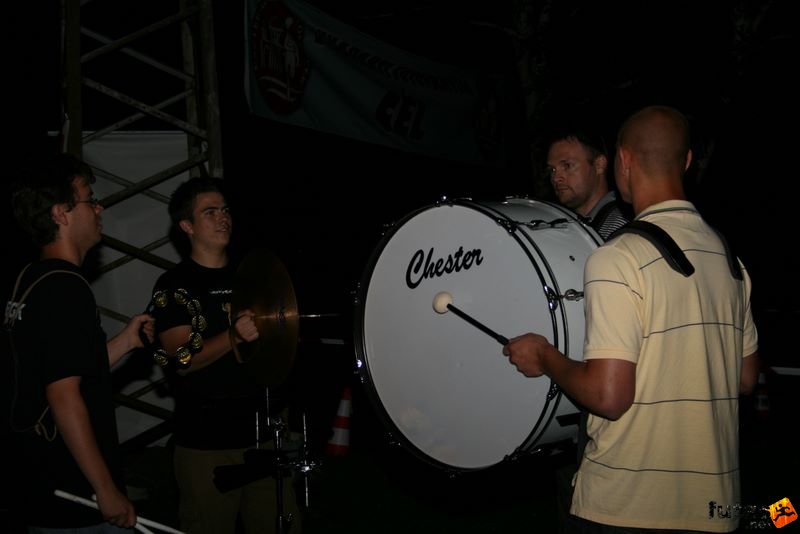 Teliholdfutam teliholdfutam_4834.jpg futók buzdítása