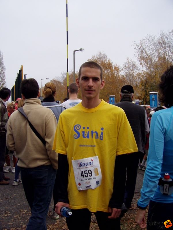 Balaton Maraton Siófok Félmaraton, futó Süni