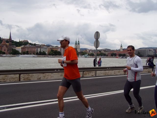 Maraton és félmaraton váltófutás
