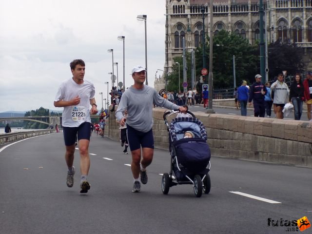 Maraton és félmaraton váltófutás