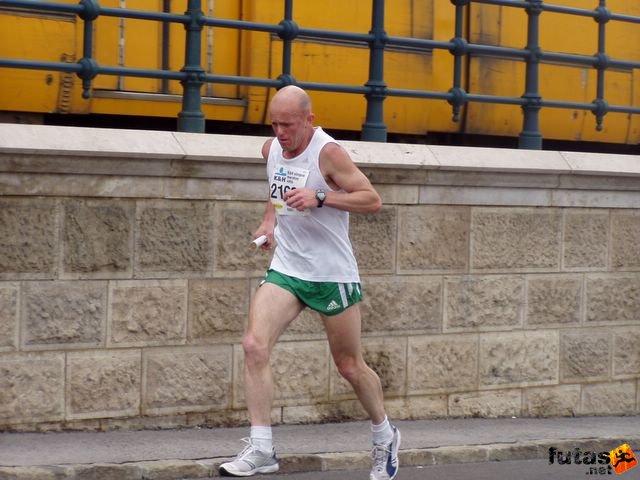 Maraton és félmaraton váltófutás